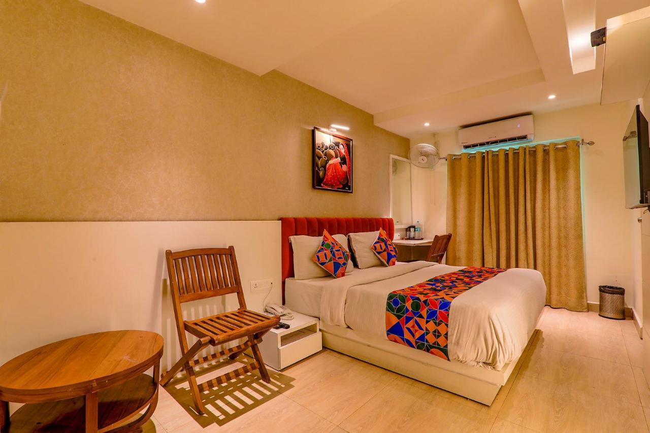Hotel Townhouse Geetraj Near Shalimar Gateway Lucknow Exterior foto