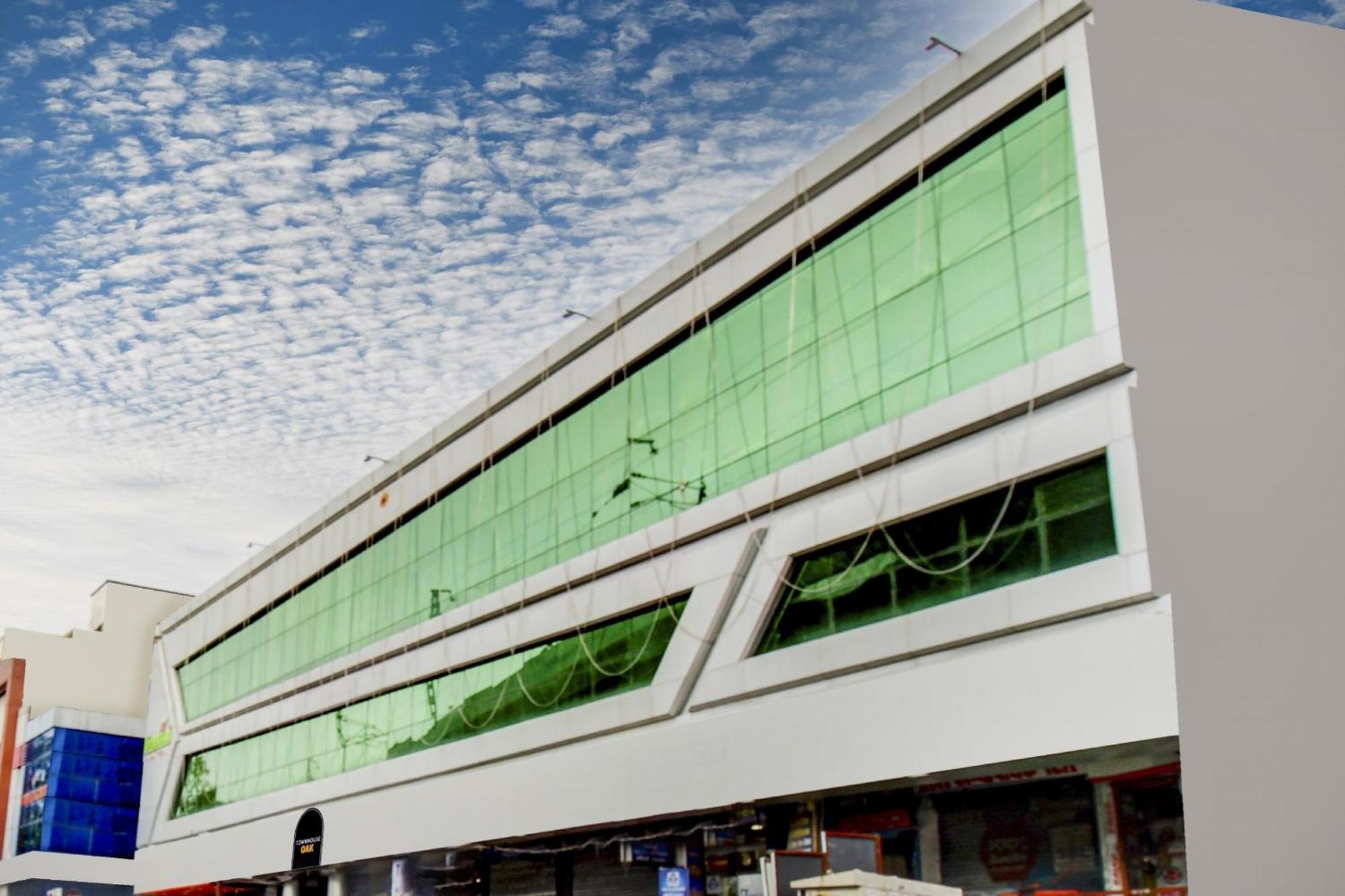 Hotel Super Townhouse Geetraj Near Shalimar Gateway Lucknow Exterior foto